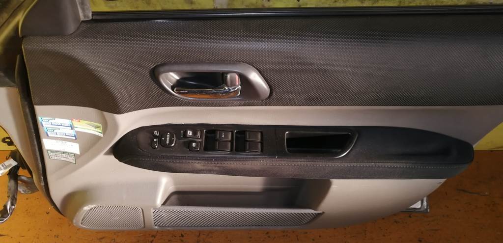 дверь Subaru Forester 6
