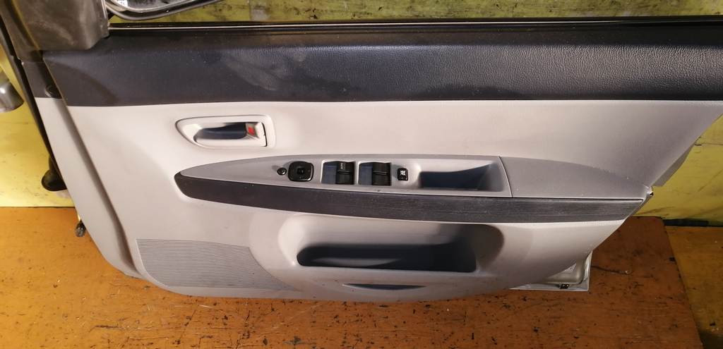 Кузов Mazda Demio 5