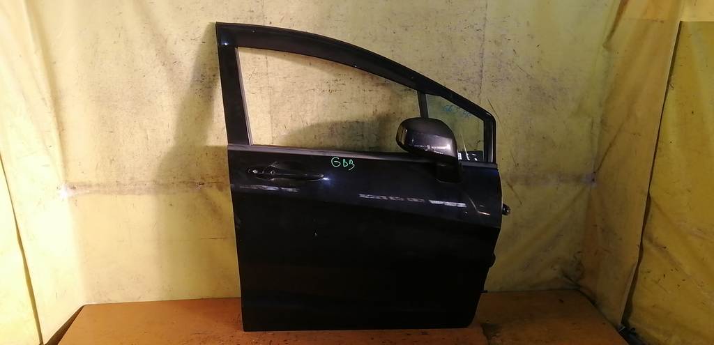 дверь Honda Freed Spike 0