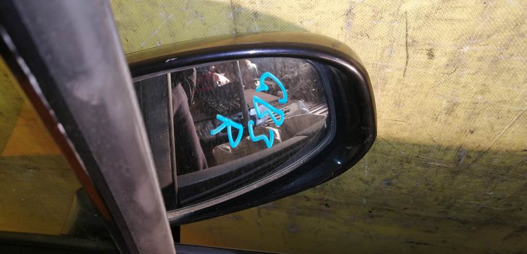 зеркало Honda Freed Spike 0