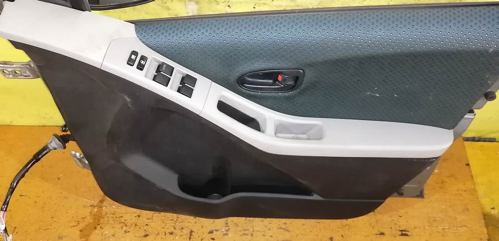 Кузов Toyota Vitz 5