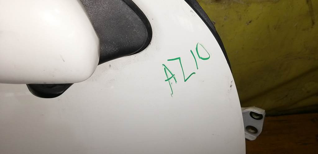 CUBE AZ10 ДВЕРЬ ПЕРЕДНЯЯ ПРАВАЯ, дефект Nissan Cube 1