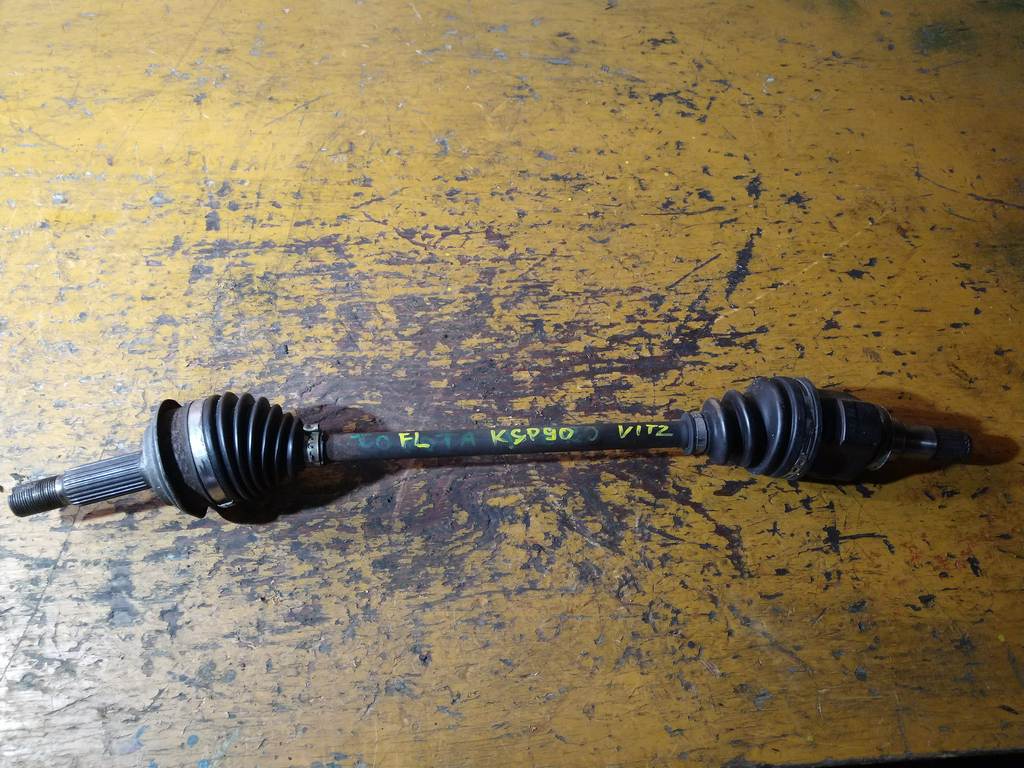 привод Toyota Vitz 0