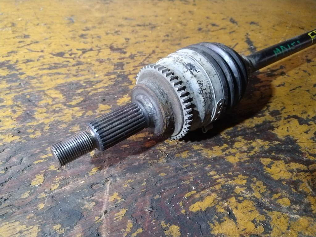 SOLIO MA15S ПРИВОД ПЕРЕДНИЙ ПРАВЫЙ, дефект Suzuki Solio 1