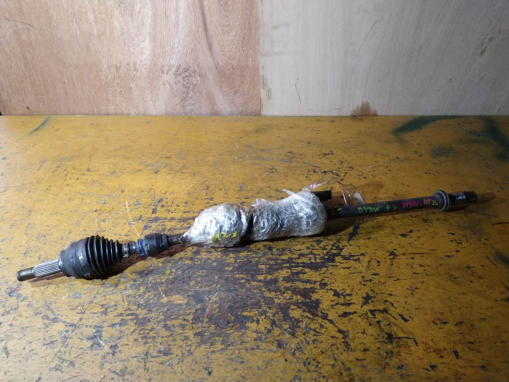 привод Mazda Demio 0