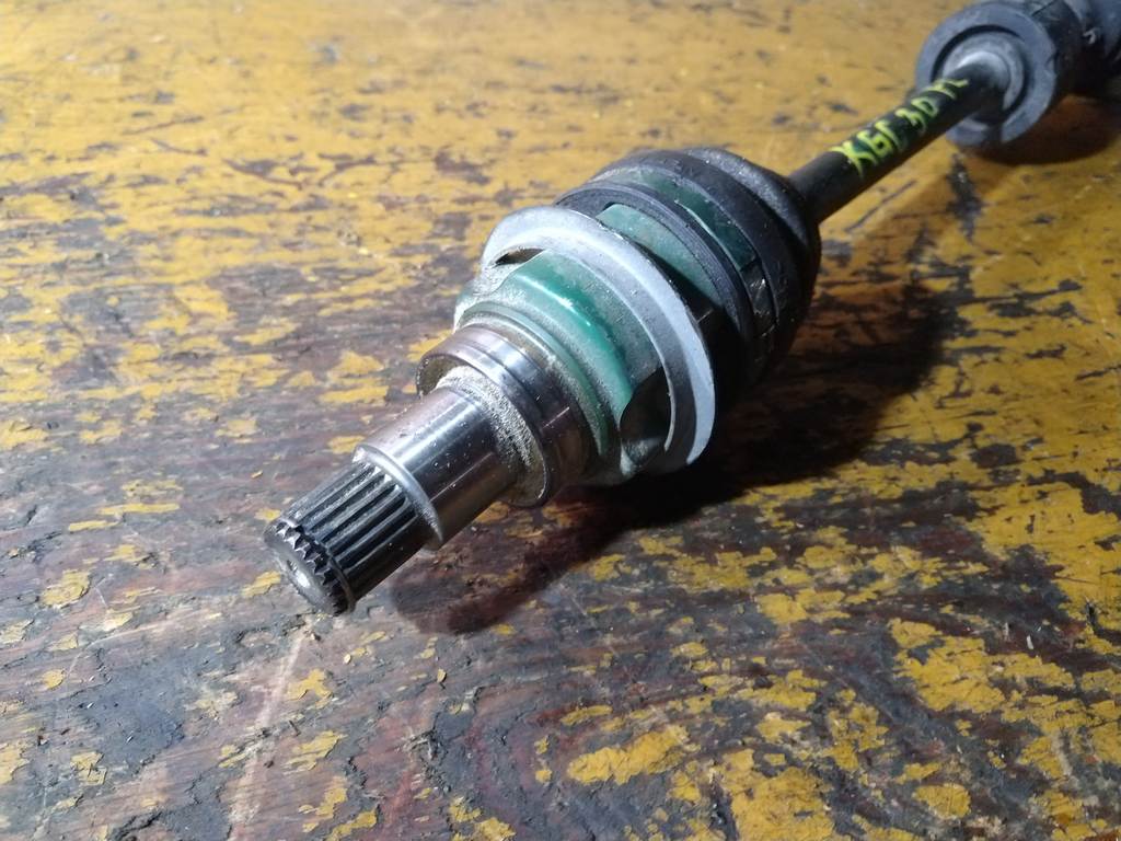 PASSO KGC30 ПРИВОД ПЕРЕДНИЙ ЛЕВЫЙ Toyota Passo 1