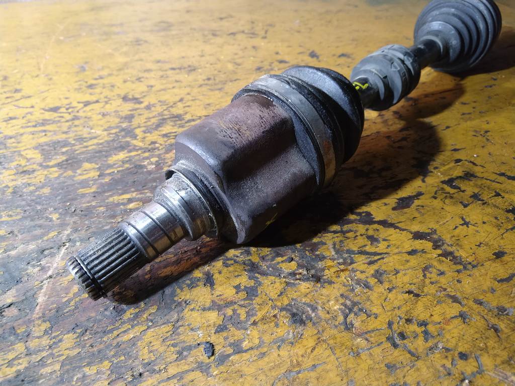 TEANA J32 ПРИВОД ПЕРЕДНИЙ ЛЕВЫЙ Nissan Teana 1