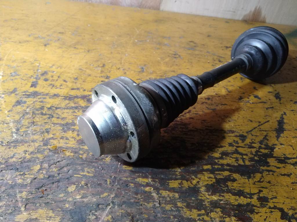 TOUAREG 7L7 ПРИВОД 7L0 407 271 E Volkswagen Touareg 4