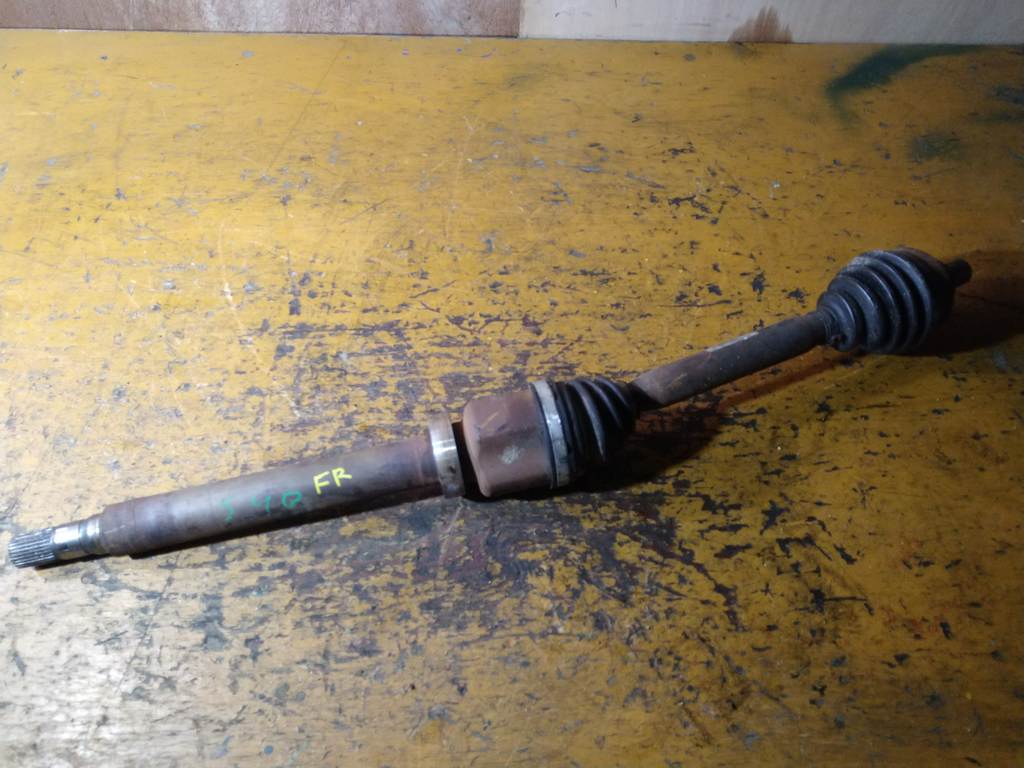 привод Volvo S40 0