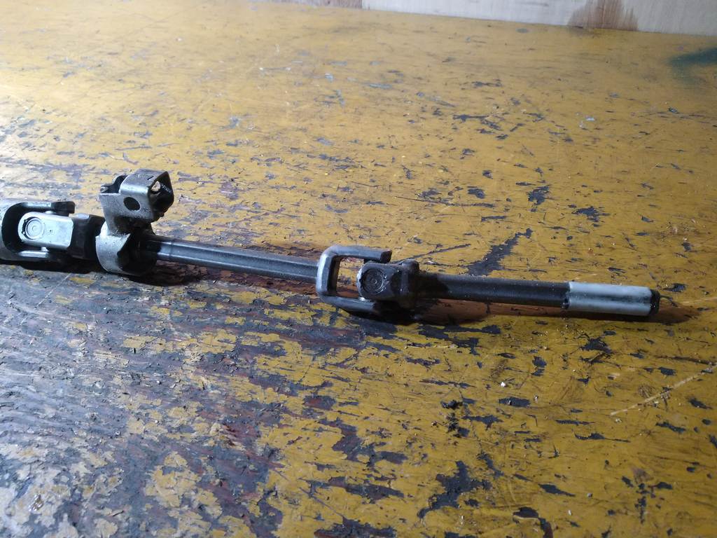 карданчик рулевой Volkswagen Touareg 3