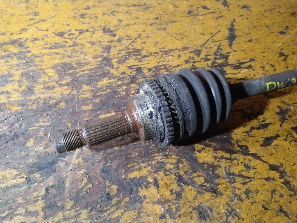 DEMIO DW3W ПРИВОД ПЕРЕДНИЙ ЛЕВЫЙ Mazda Demio 1