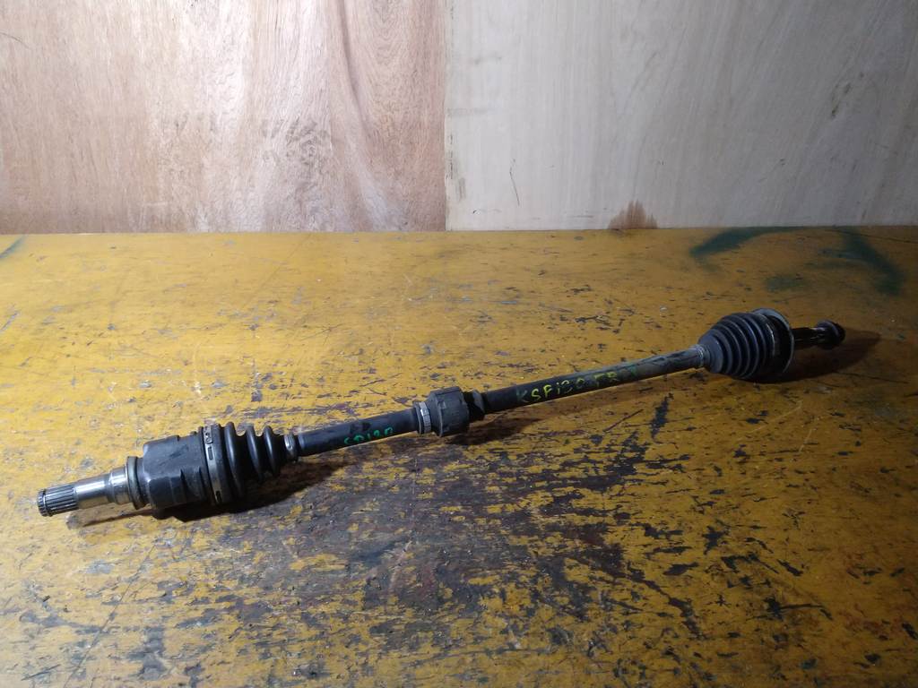 привод Toyota Vitz 0