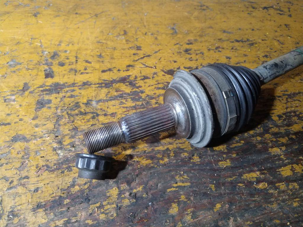 привод Toyota Vitz 3