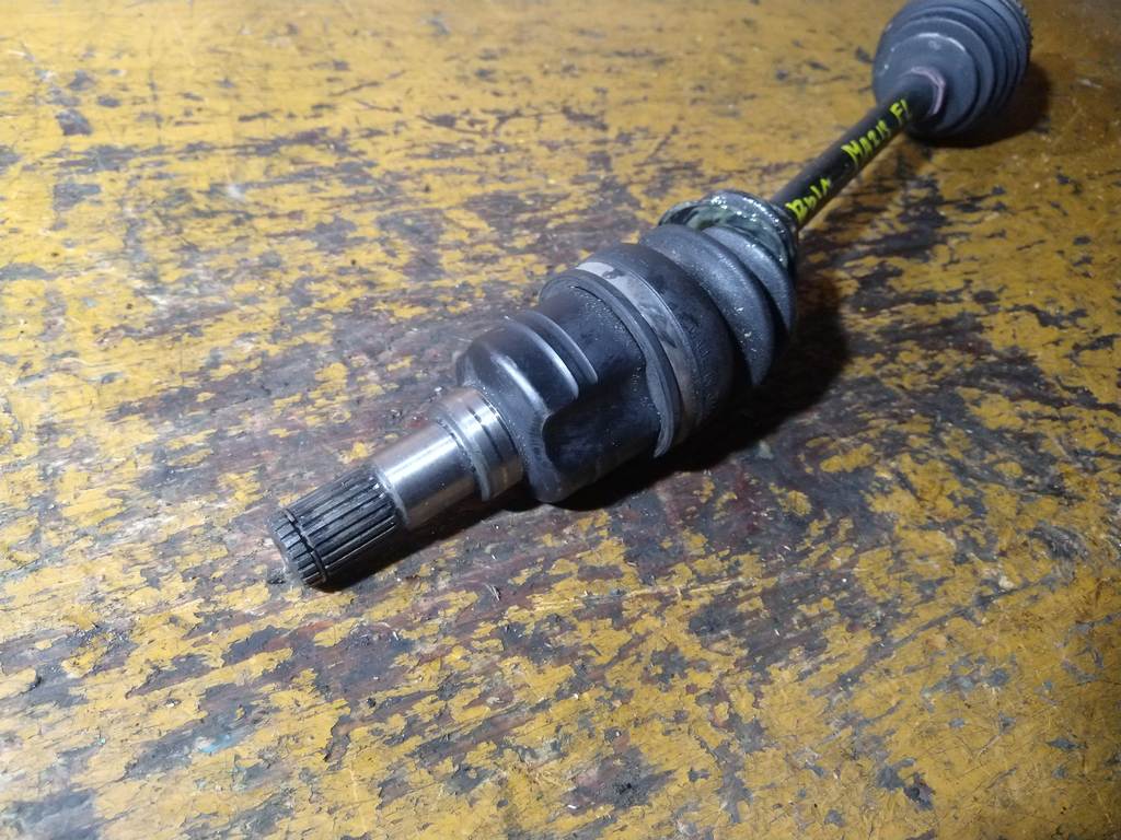 PALETTE SW MK21S ПРИВОД ПЕРЕДНИЙ ЛЕВЫЙ, дефект Suzuki Palette 1