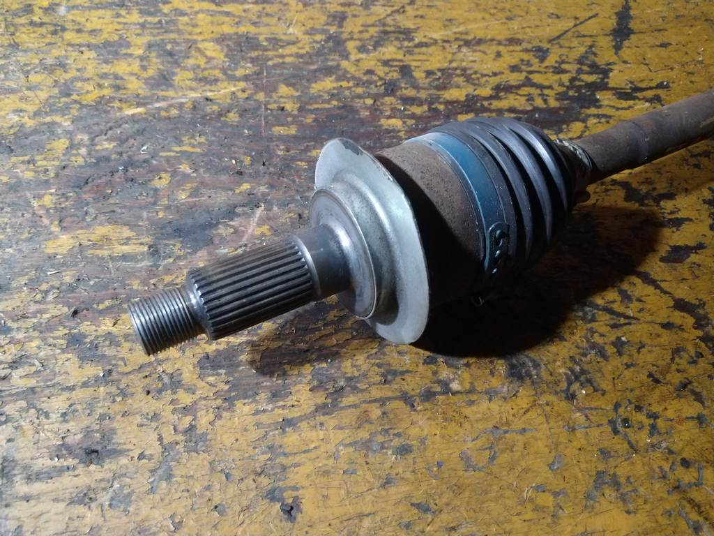 SWIFT ZC31S ПРИВОД ПЕРЕДНИЙ ПРАВЫЙ М/Т Suzuki Swift 1