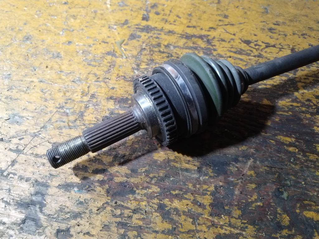 привод Nissan Cube 3