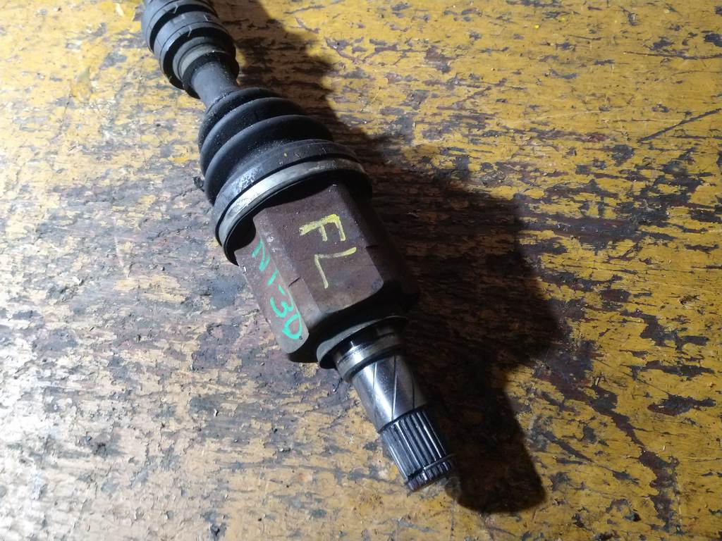 X-TRAIL NT30 ПРИВОД ПЕРЕДНИЙ ЛЕВЫЙ Nissan X-Trail 1