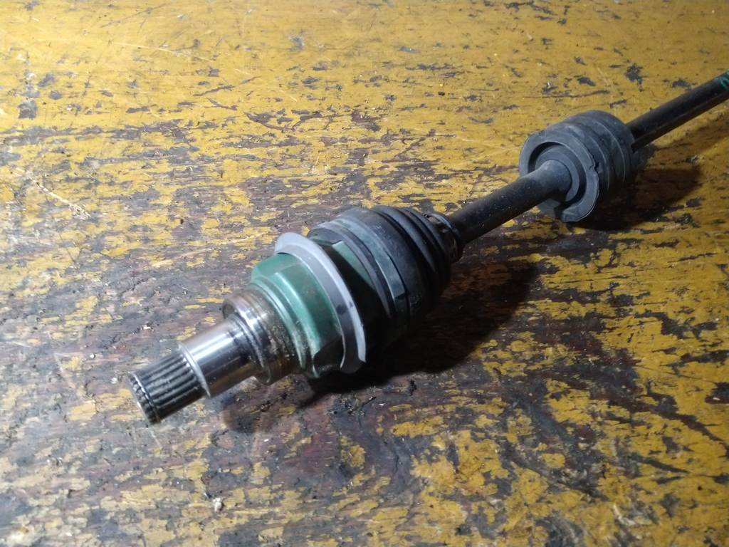 PASSO KGC30 ПРИВОД ПЕРЕДНИЙ ПРАВЫЙ Toyota Passo 1