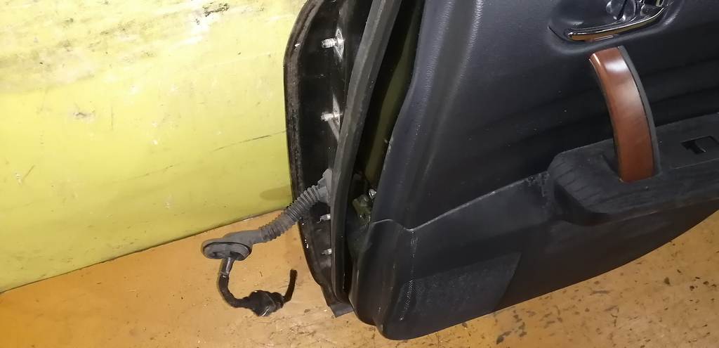 дверь Nissan Teana 6