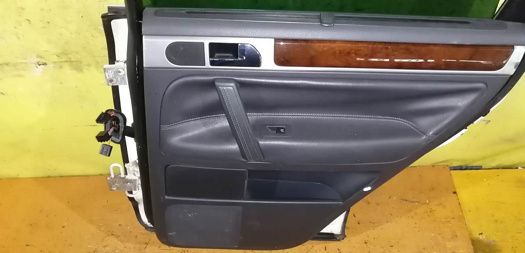 TOUAREG 7L7 ДВЕРЬ ЗАДНЯЯ ПРАВАЯ Volkswagen Touareg 4