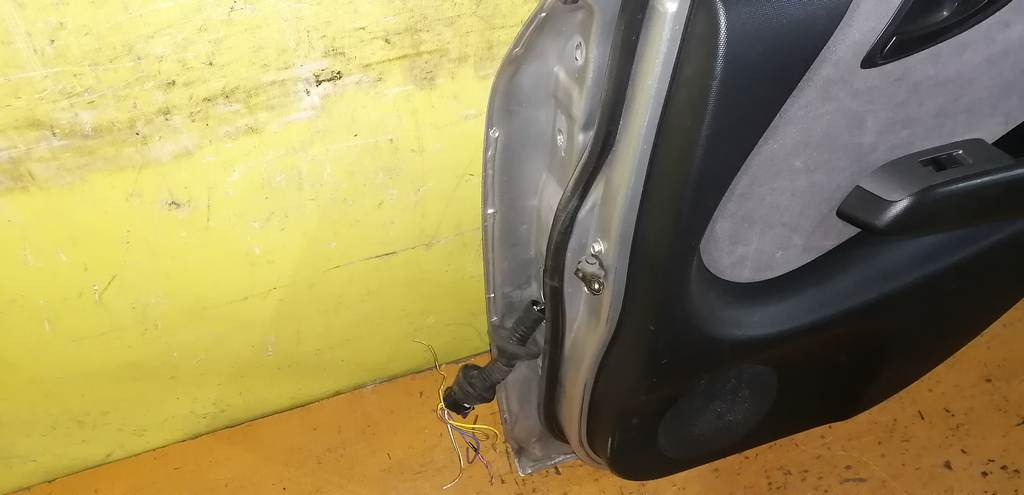 дверь Honda Fit 3