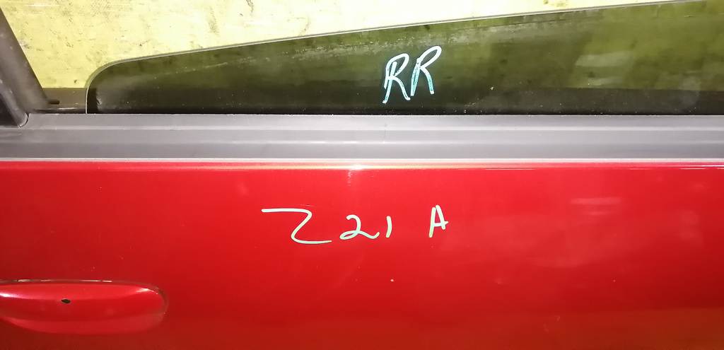 COLT Z21A ДВЕРЬ ЗАДНЯЯ ПРАВАЯ Mitsubishi Colt 1