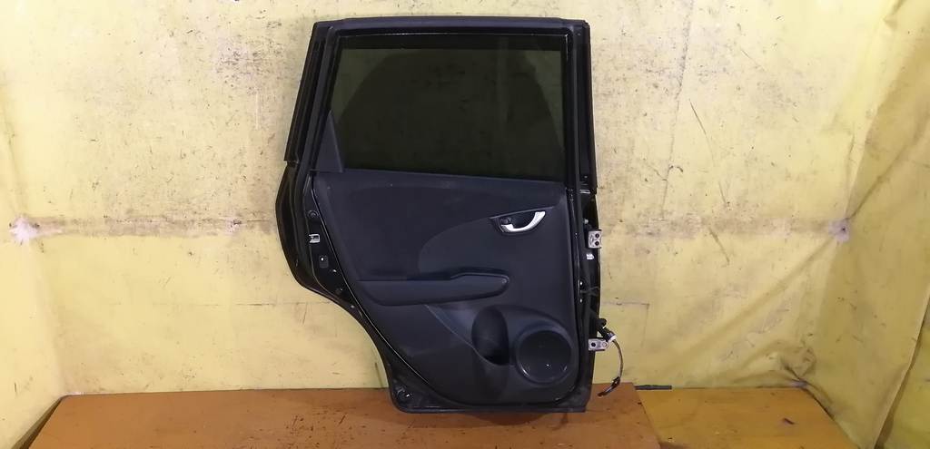 FIT GP1 ДВЕРЬ ЗАДНЯЯ ЛЕВАЯ Honda Fit 4