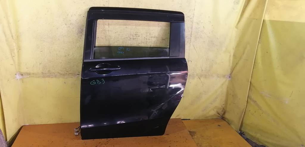 дверь Honda Freed Spike 0