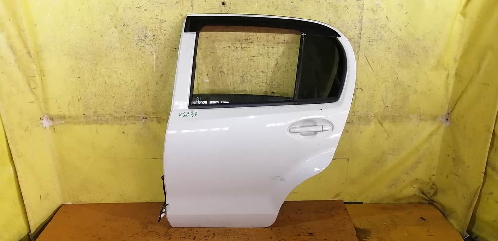 дверь Toyota Passo 0