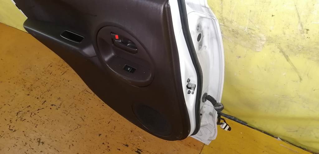 дверь Toyota Passo 6