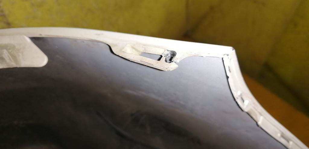 бампер Subaru Impreza 9