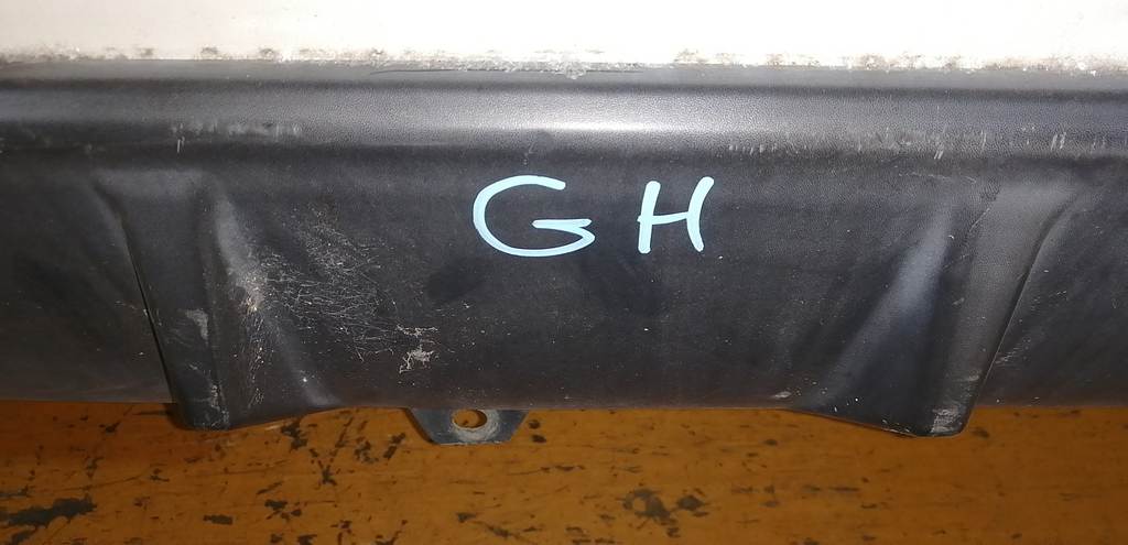 IMPREZA GH2 БАМПЕР ЗАДНИЙ, дефект Subaru Impreza 1