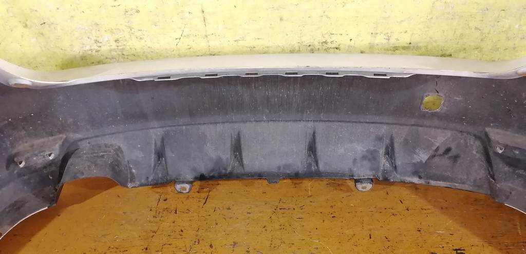 IMPREZA GH2 БАМПЕР ЗАДНИЙ, дефект Subaru Impreza 7