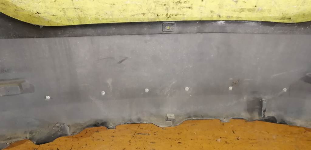 бампер Suzuki Solio 6