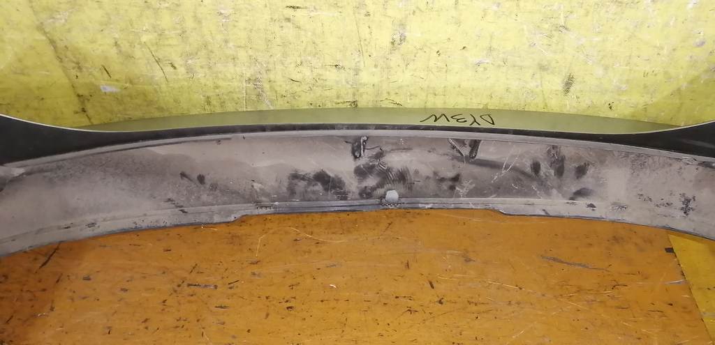 бампер Mazda Demio 6