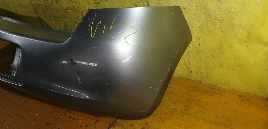 бампер Toyota Vitz 3