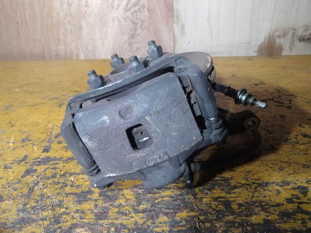 NOTE E11 СТУПИЦА ПЕРЕДНЯЯ ПРАВАЯ ABS Nissan Note 1