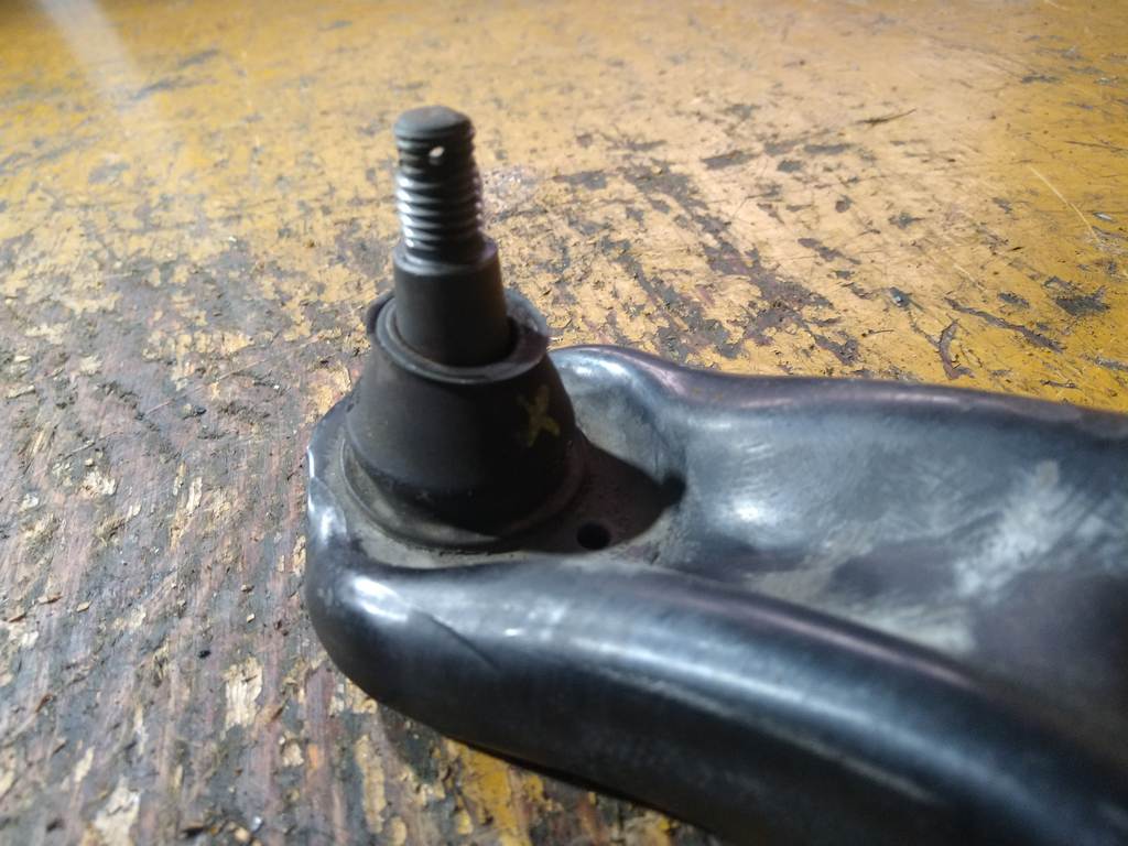 FIT GP1 РЫЧАГ ПЕРЕДНИЙ ЛЕВЫЙ Honda Fit 1