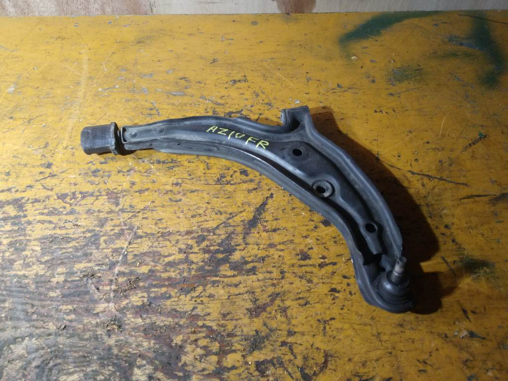 рычаг Nissan Cube 0