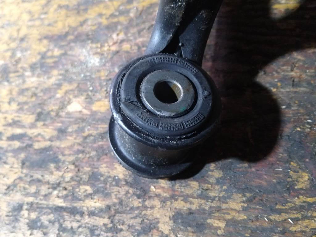 рычаг Mazda Demio 3