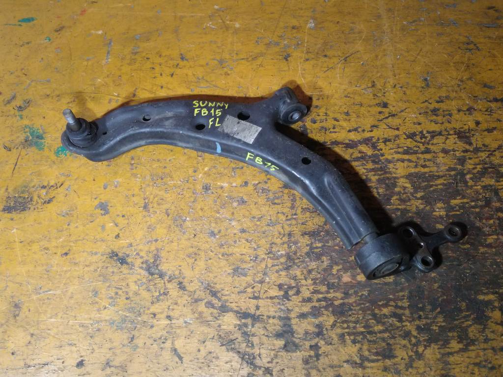 рычаг Nissan Sunny 0