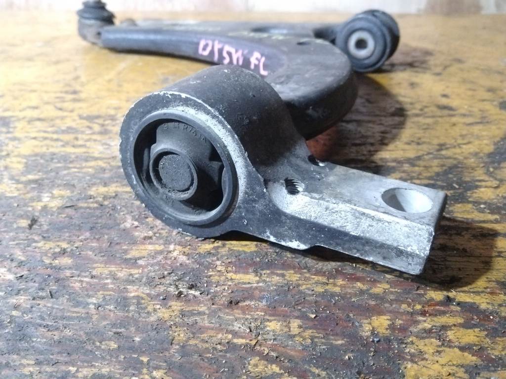 рычаг Mazda Demio 3