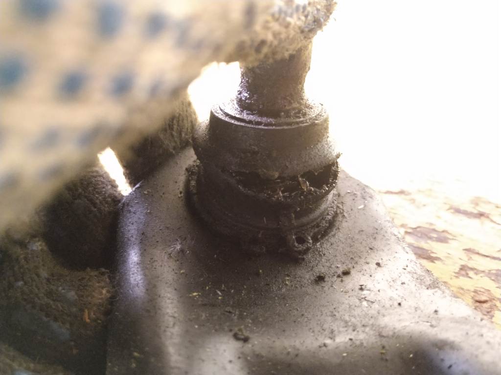 рычаг Nissan March 3