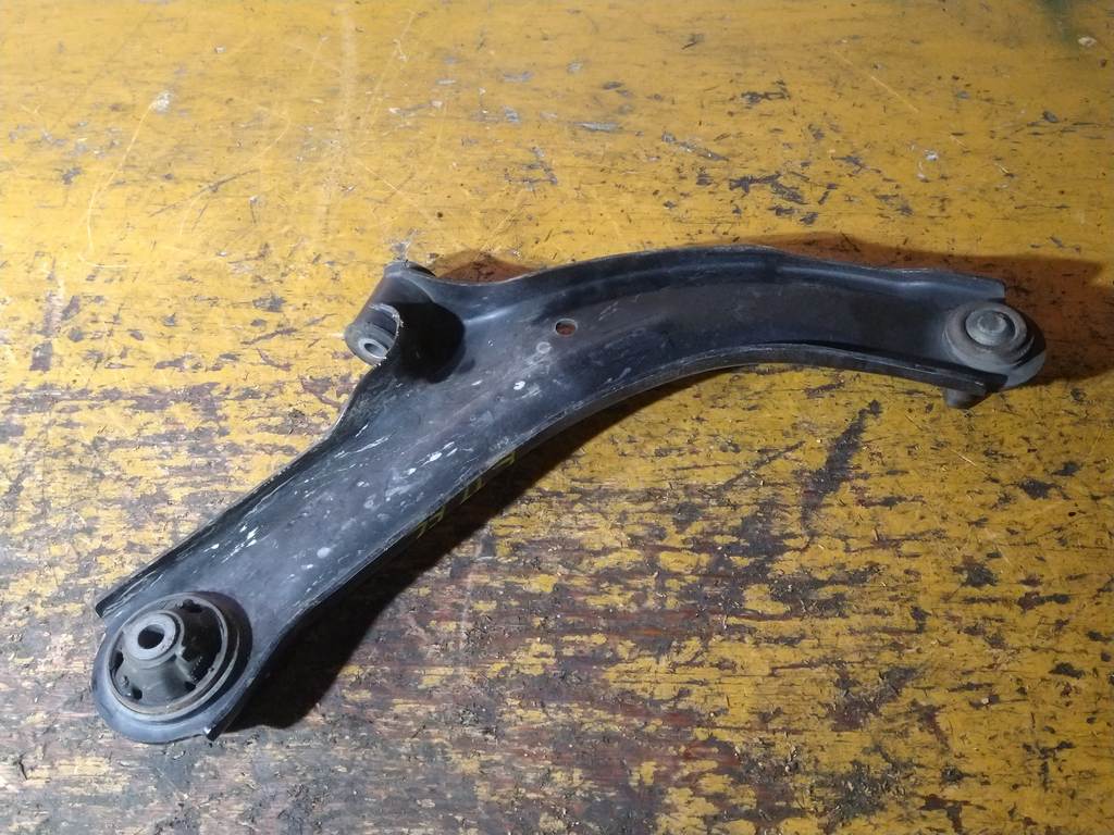 рычаг Nissan Note 3