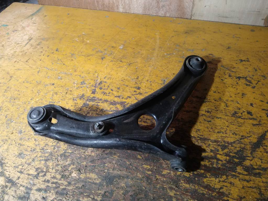 рычаг Toyota Funcargo 3