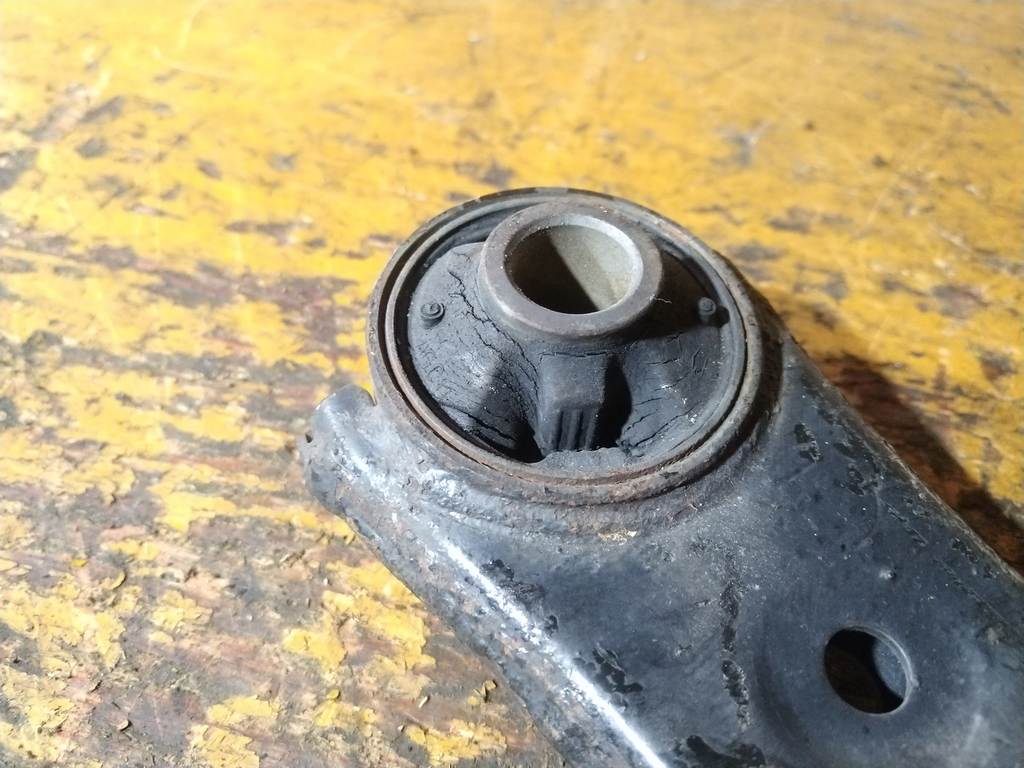 рычаг Subaru Impreza 3