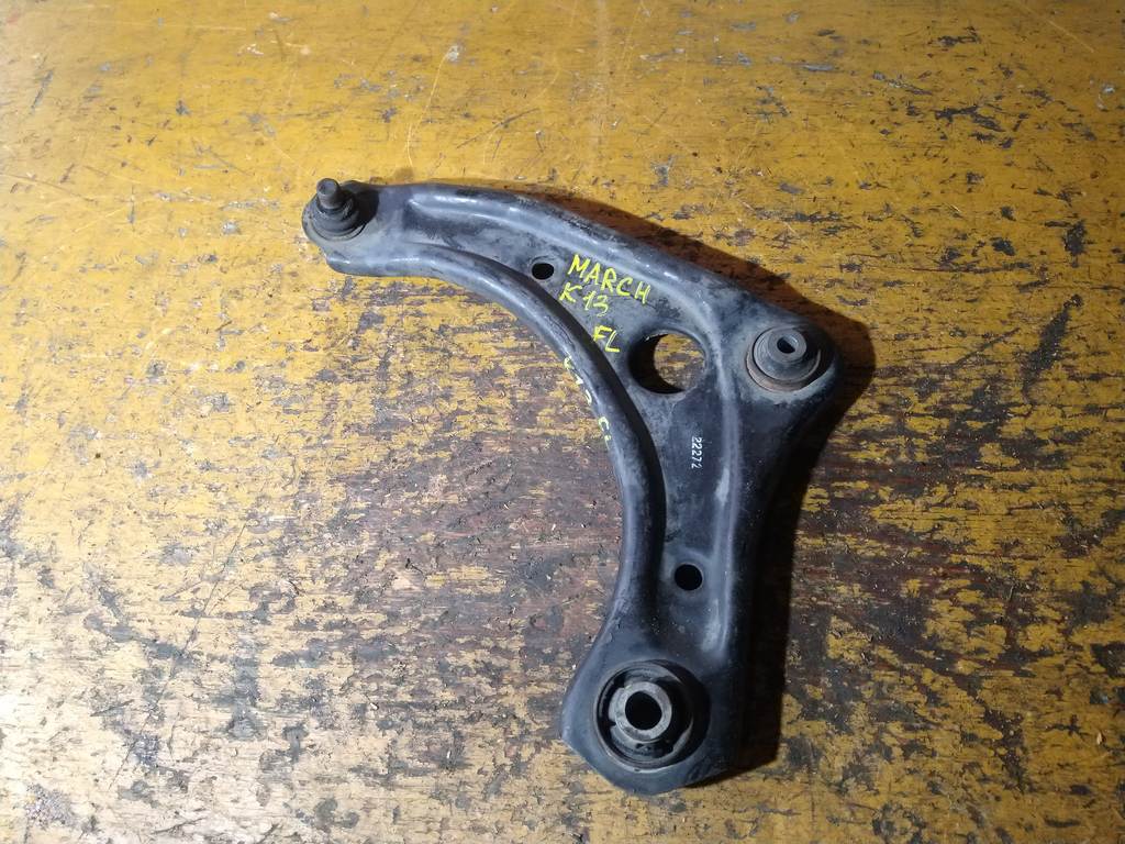 рычаг Nissan March 0