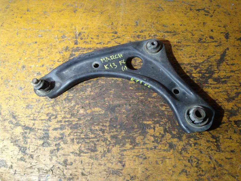 рычаг Nissan March 0