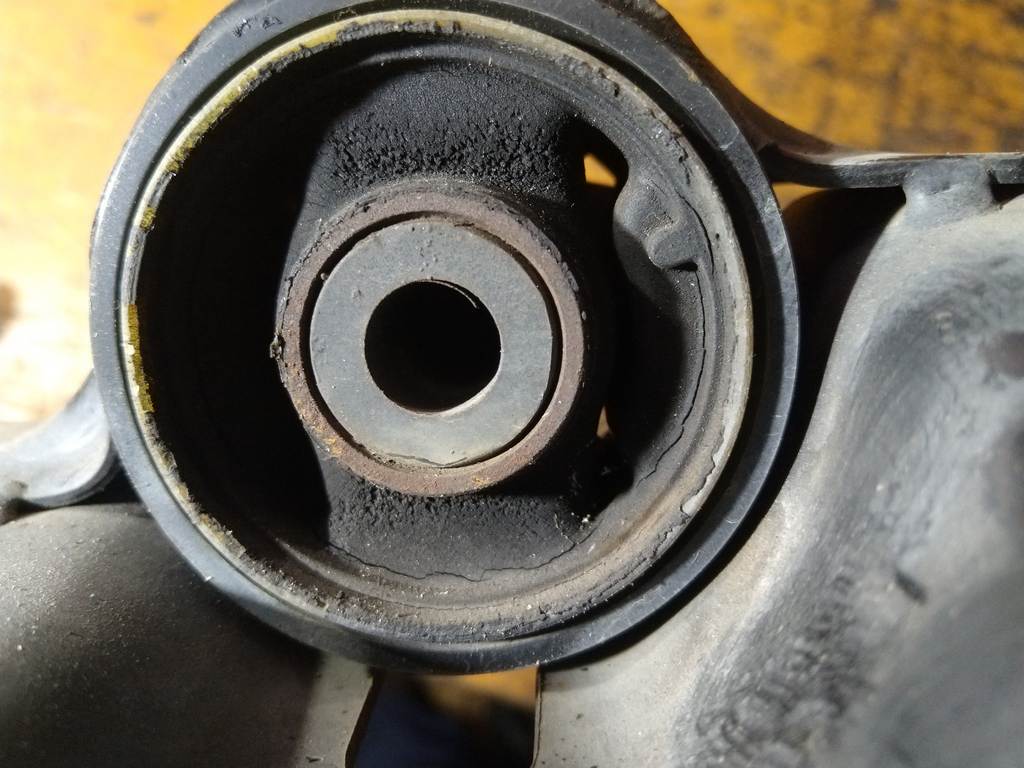 Подвеска Honda Freed 2