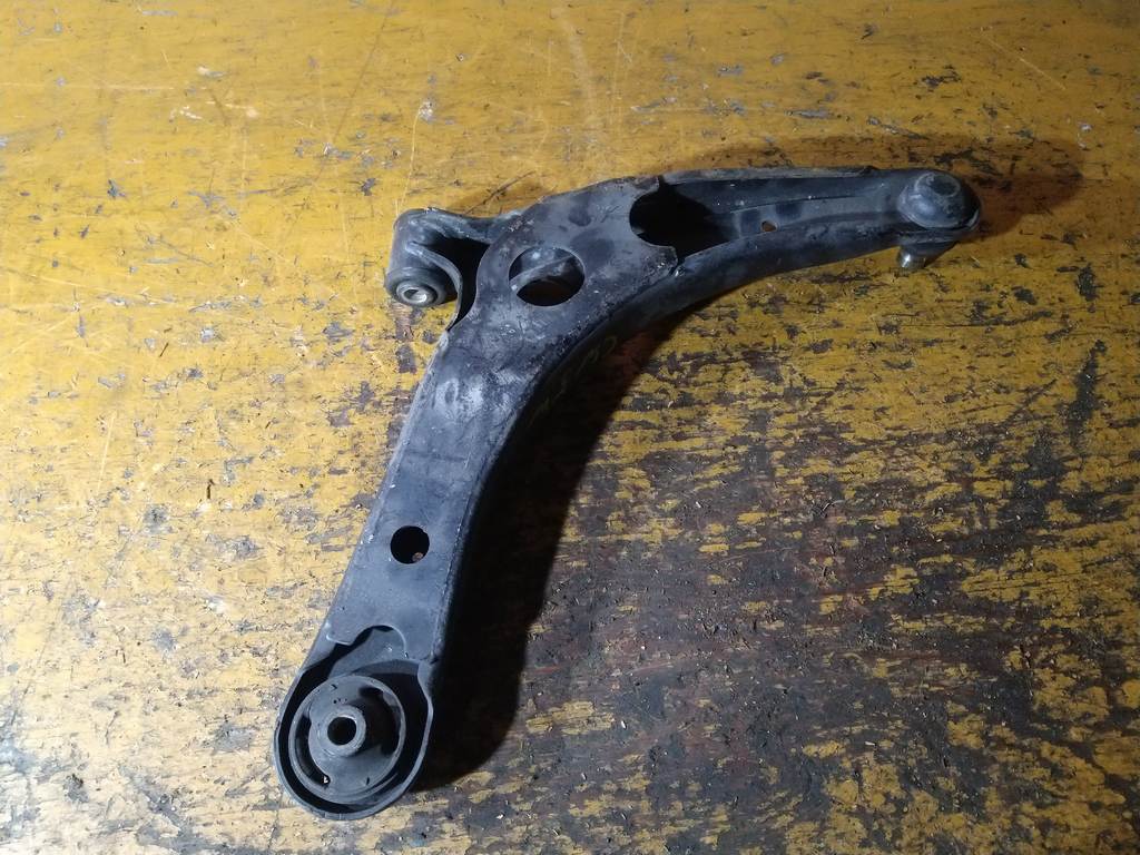 рычаг Mitsubishi Outlander 3